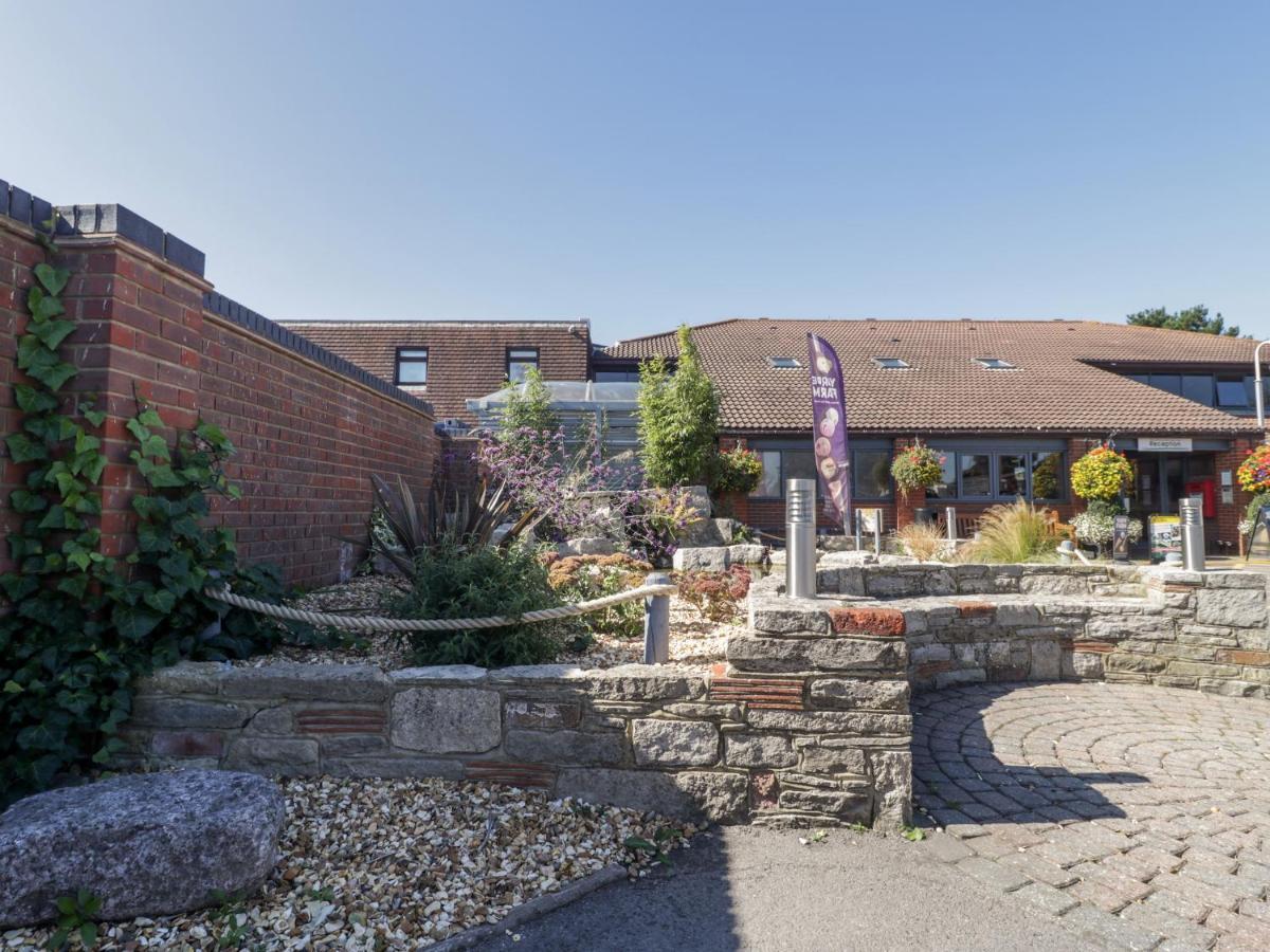 16 Amber Wood Lodge Lymington Exterior foto